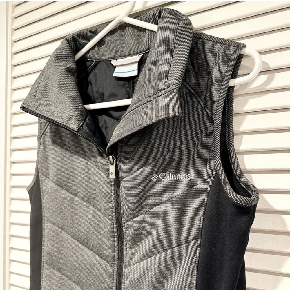 Columbia Woman's Dandi Camp II Vest - Picture 4 of 11